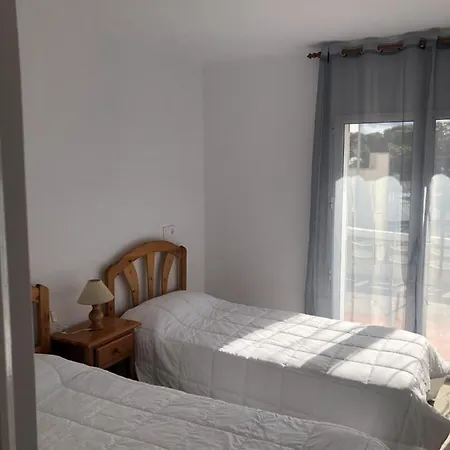 Apartment Planta Baixa Amb Jardi I Vistes Al Mar